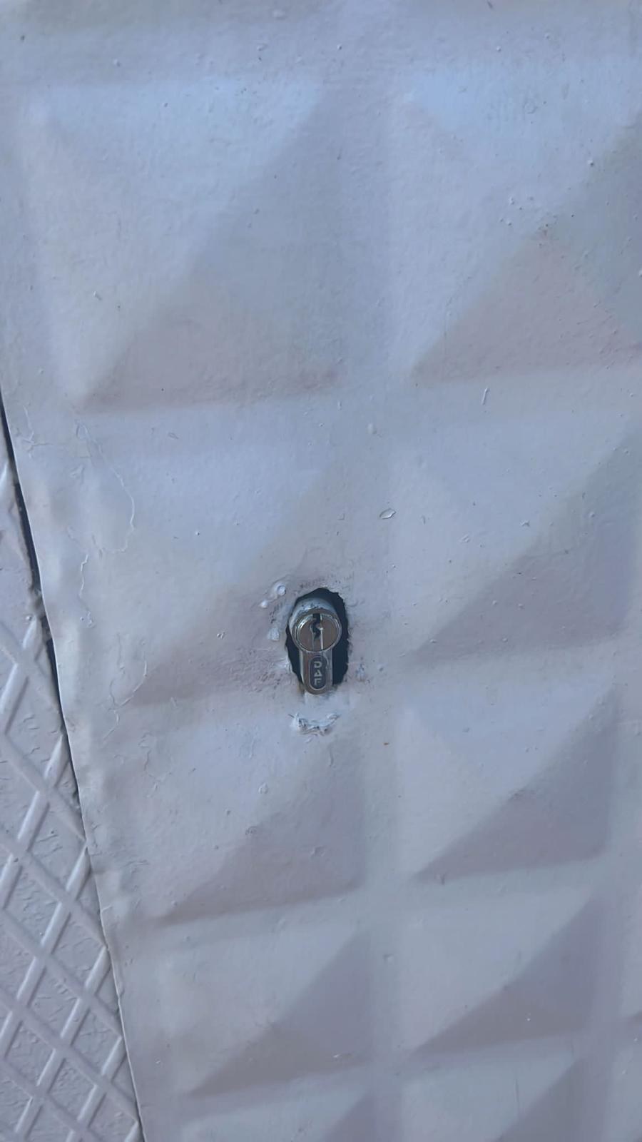 Cumhuriyet çilingir kapı açma servisi, Muratpaşa anahtarcı