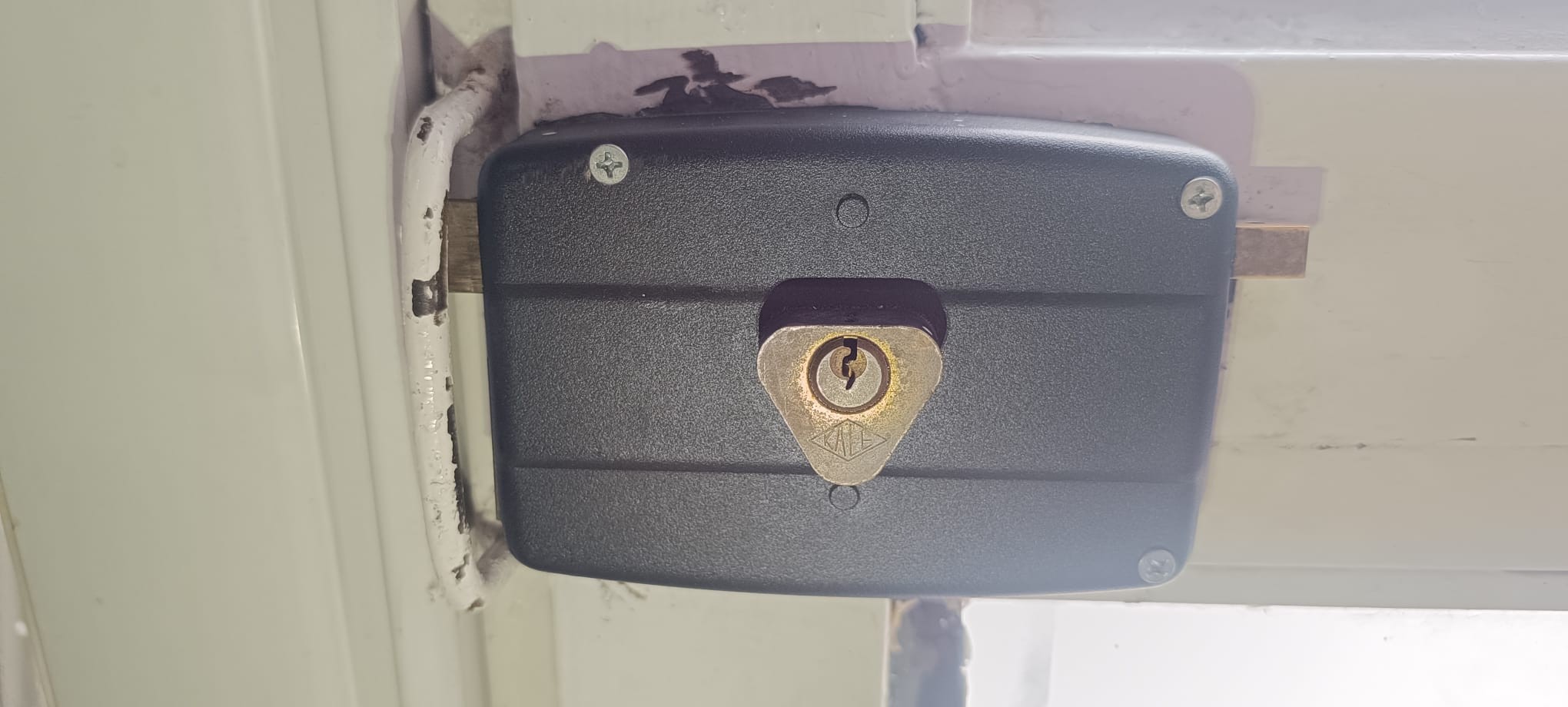 Dutlubahçe çilingir kapı açma servisi, Muratpaşa anahtarcı