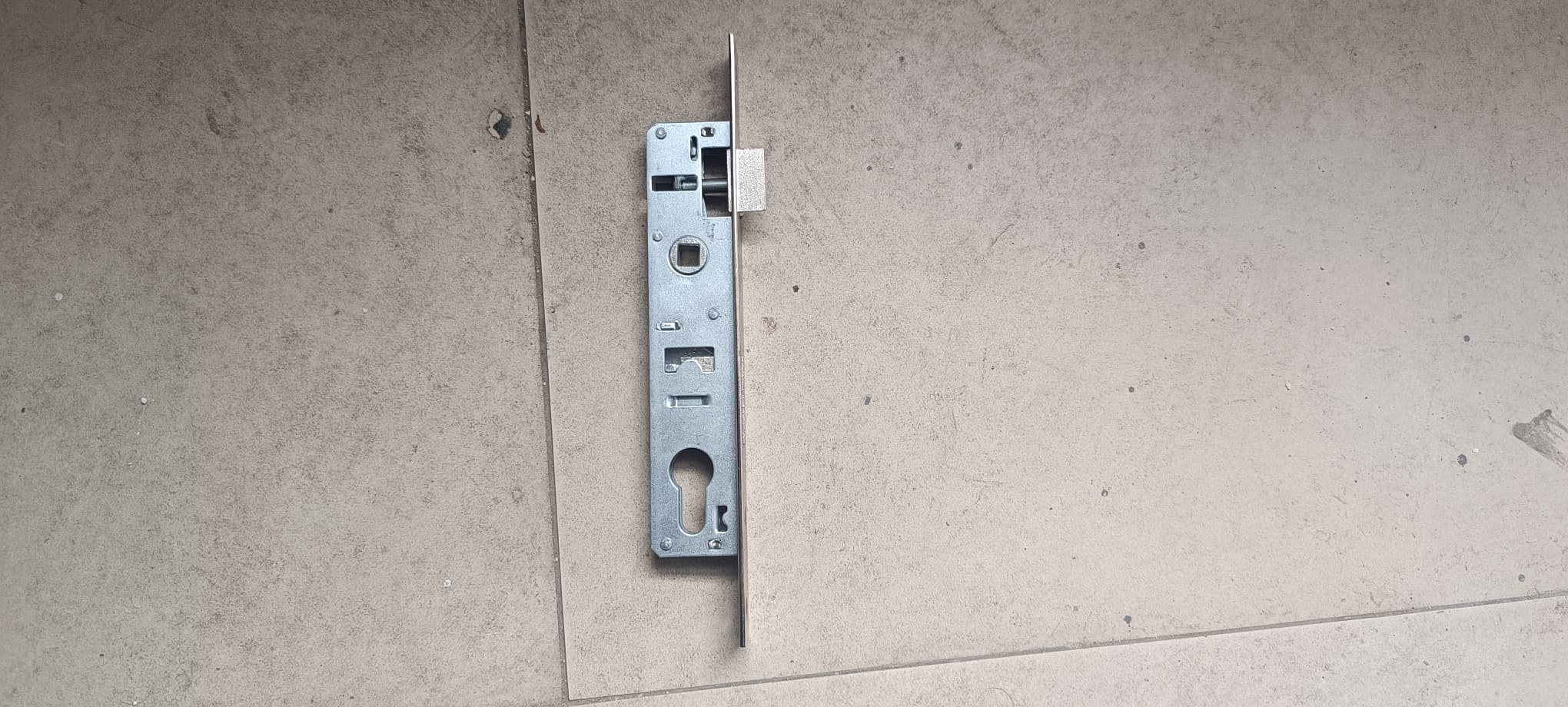 Kevşirler çilingir kapı açma servisi, Döşemealtı anahtarcı